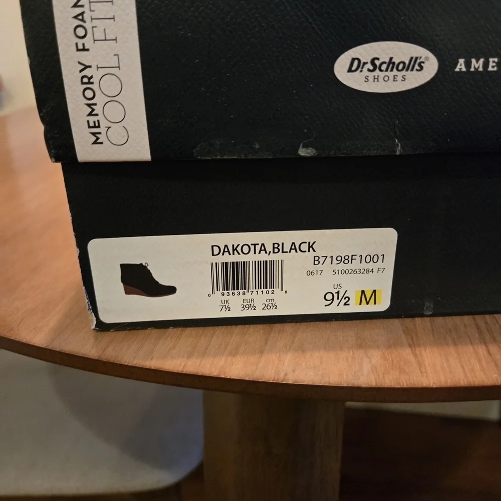 Dr. Scholl's Black Ankle Boots with Brown Wedge Size 9.5